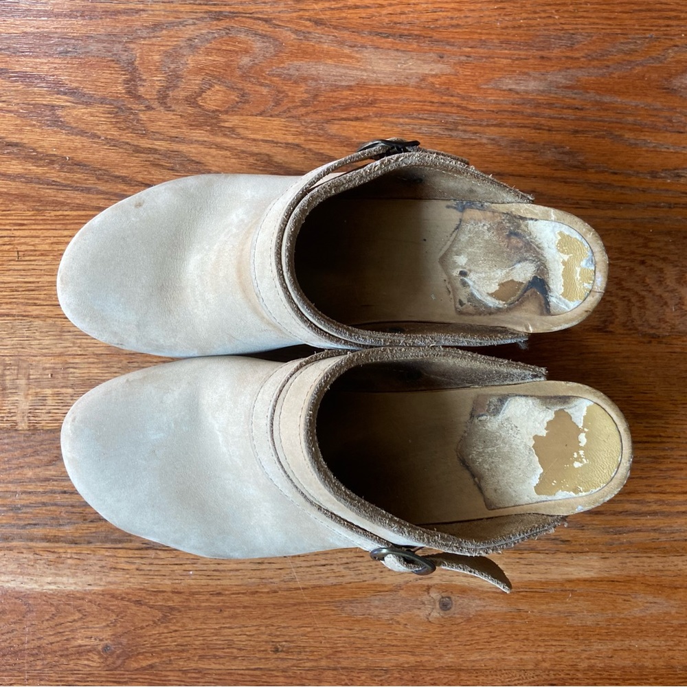 Well loved no. 6 clogs size 39